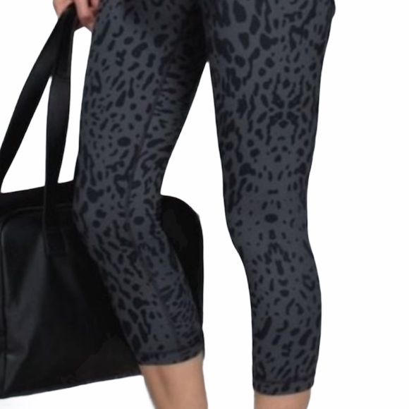 black cheetah lululemon leggings